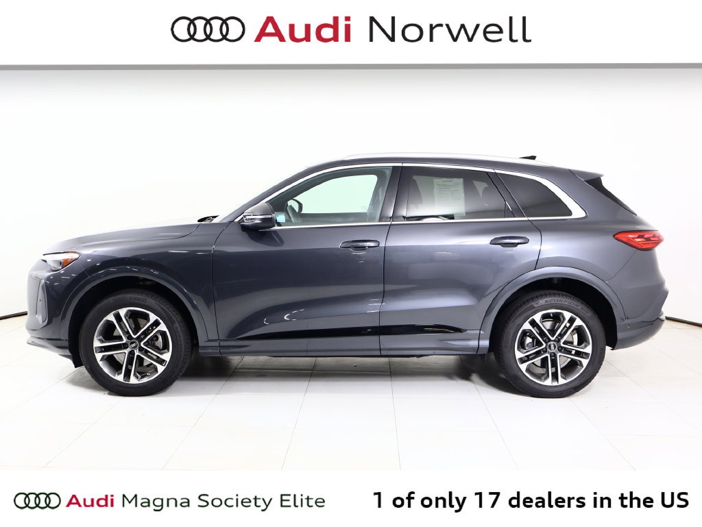 Certified 2025 Audi Q5 Premium w/ Convenience Package AWD/4WD image 13