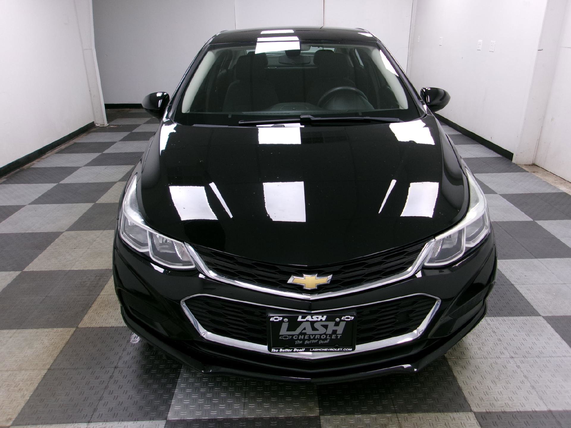Used 2018 Chevrolet Cruze LS image 14