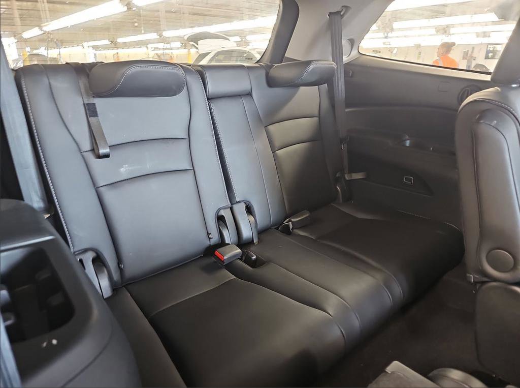 Used 2021 Honda Pilot Touring image 15