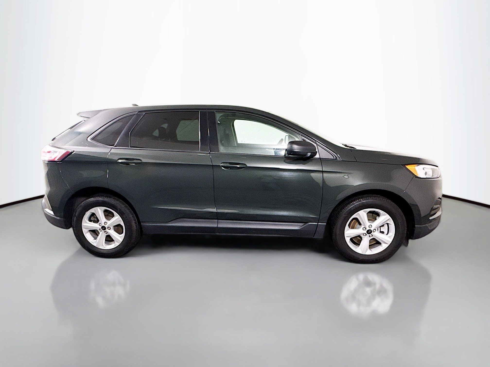 Used 2023 Ford Edge SE AWD/4WD image 11