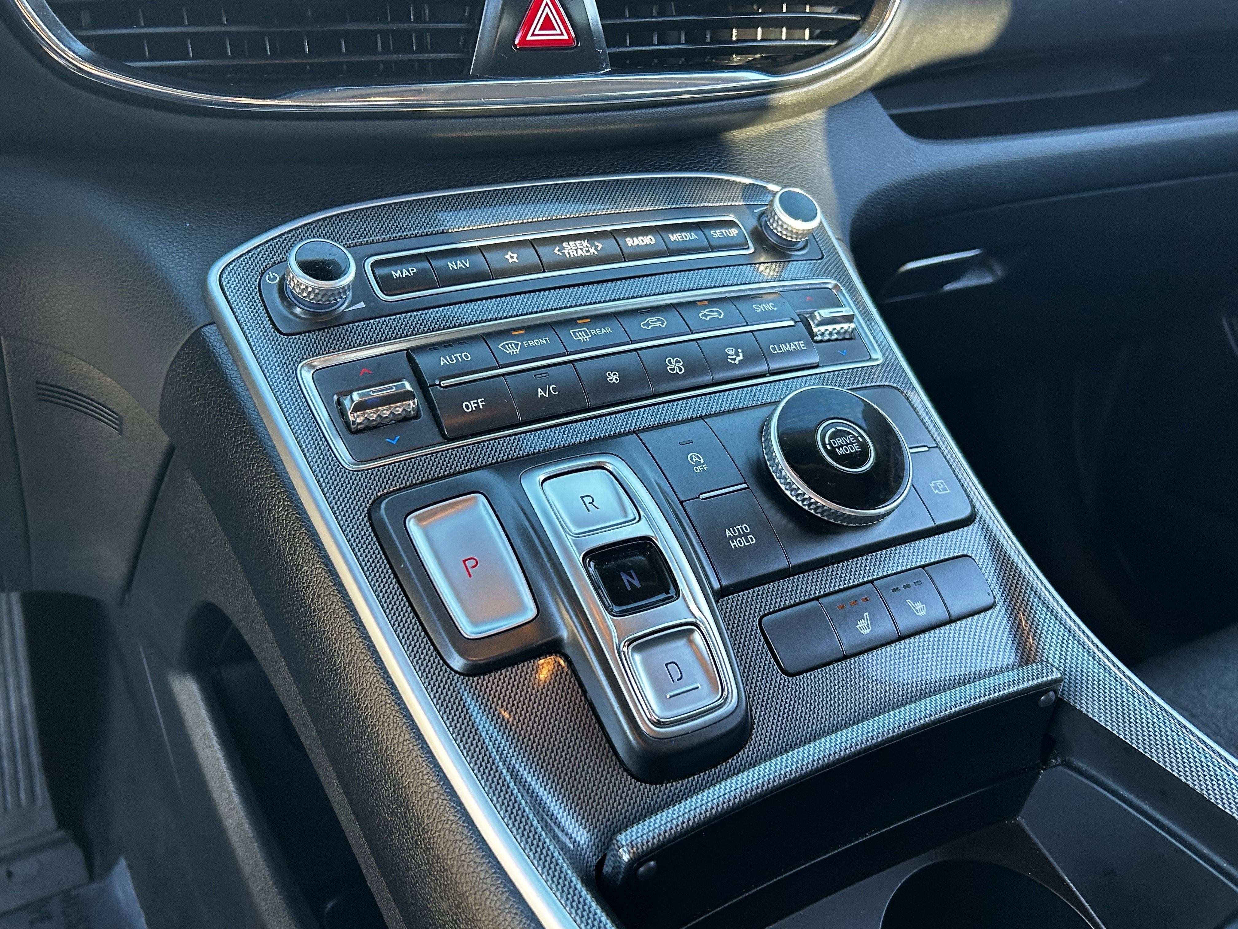 Used 2023 Hyundai Santa Fe SEL image 25