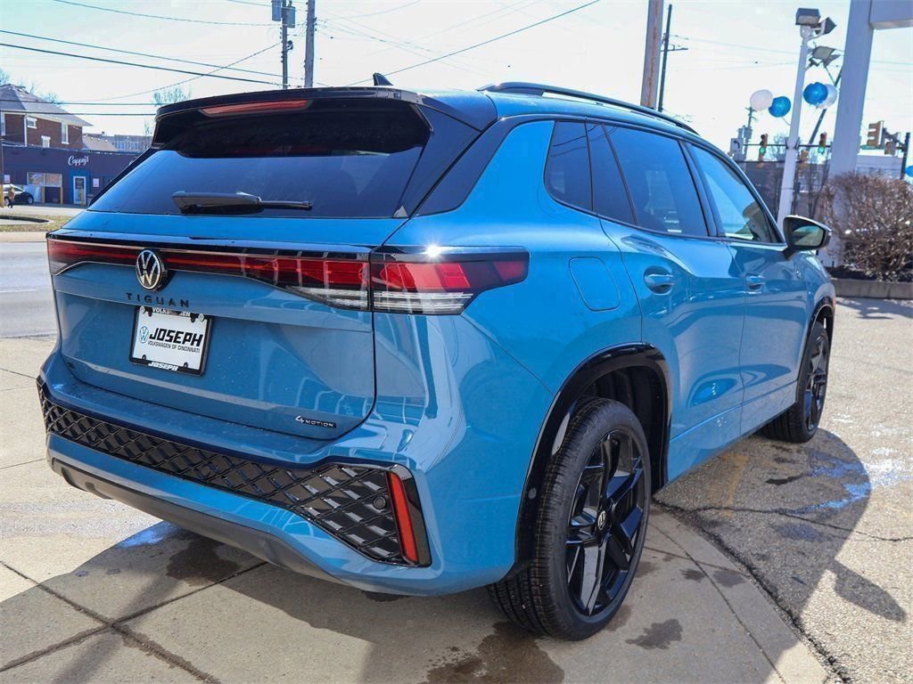 New 2026 Volkswagen Tiguan SE R-Line AWD/4WD image 5
