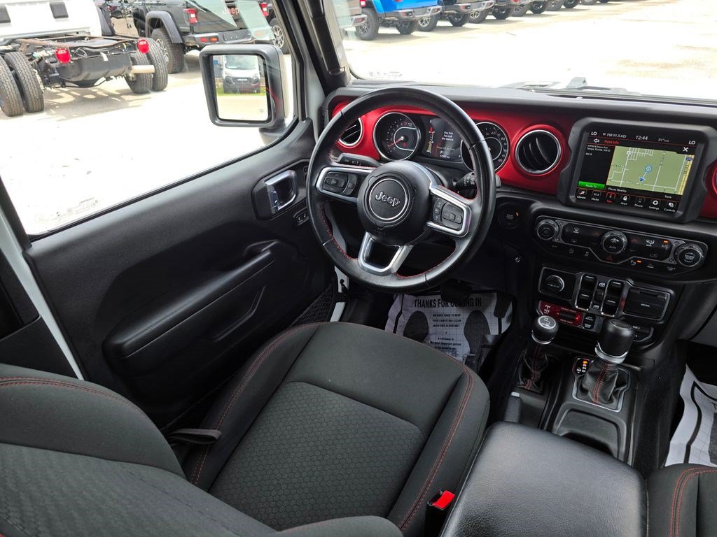 Used 2022 Jeep Wrangler Unlimited Rubicon w/ Xtreme Recon 35" Tire Package AWD/4WD image 45