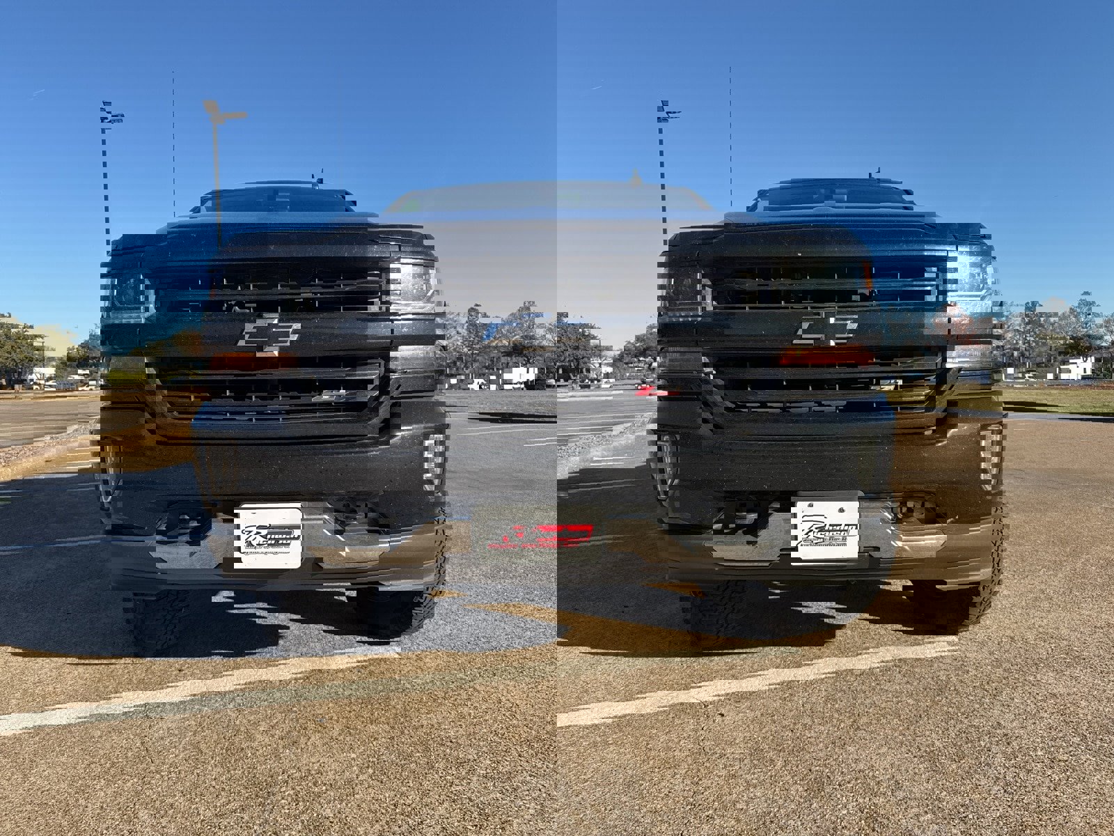 Used 2018 Chevrolet Silverado 1500 LT w/ All Star Edition image 10