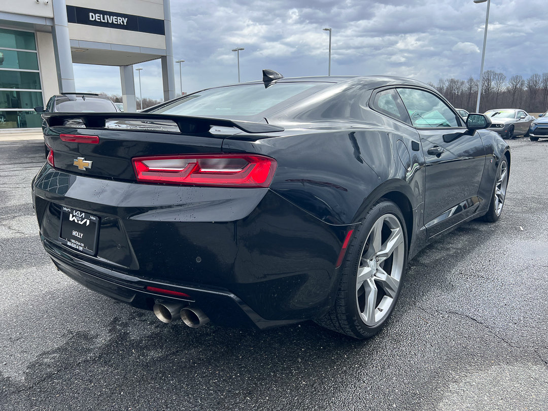Used 2018 Chevrolet Camaro SS image 5