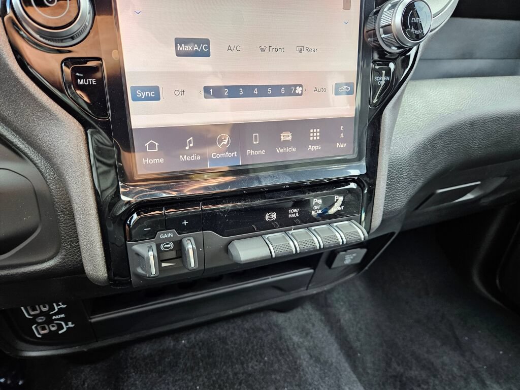 New 2026 RAM 2500 Tradesman AWD/4WD image 21
