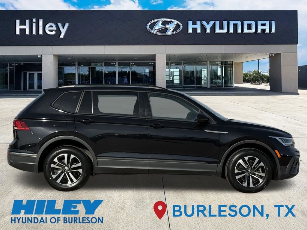 Used 2022 Volkswagen Tiguan S image 3