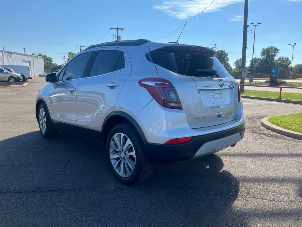 Used 2018 Buick Encore Preferred image 5