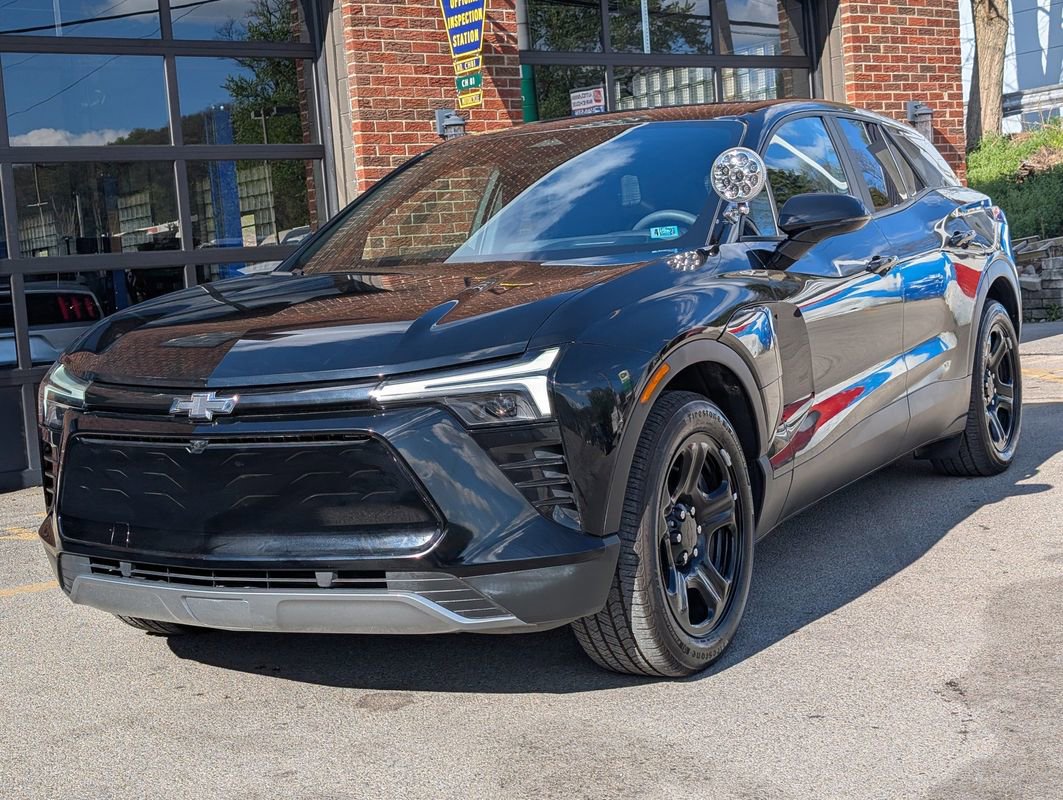 Used 2024 Chevrolet Blazer EV AWD Police image 1