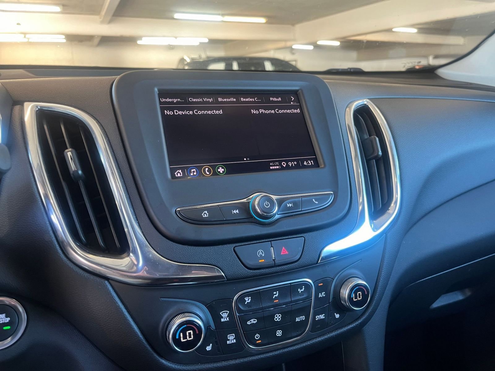 Used 2024 Chevrolet Equinox LT image 21