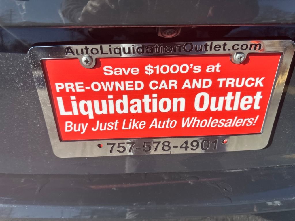 Used 2025 Toyota Camry SE image 23