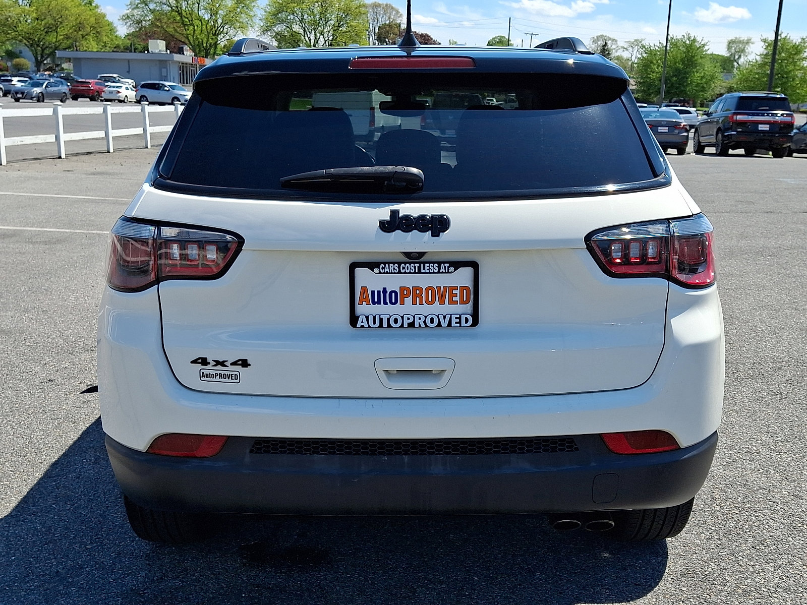 Used 2019 Jeep Compass Latitude AWD/4WD image 5