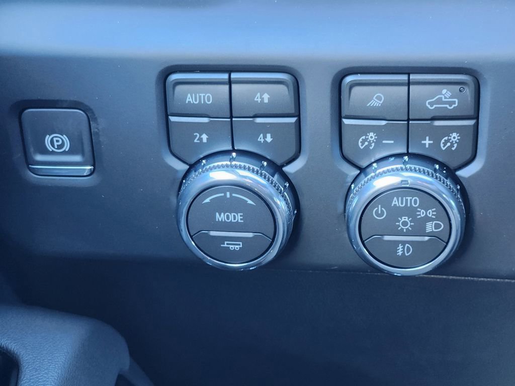 New 2026 GMC Sierra 3500 AT4 image 27