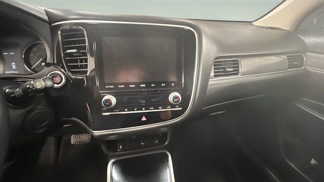 Used 2020 Mitsubishi Outlander SEL AWD/4WD image 11