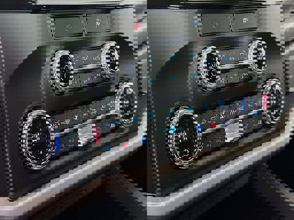 Certified 2022 Ford Expedition XLT image 18