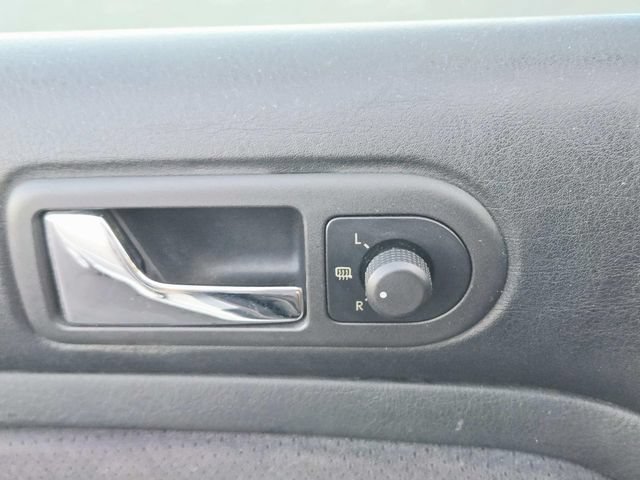 Used 2000 Volkswagen Golf GLS FWD image 22