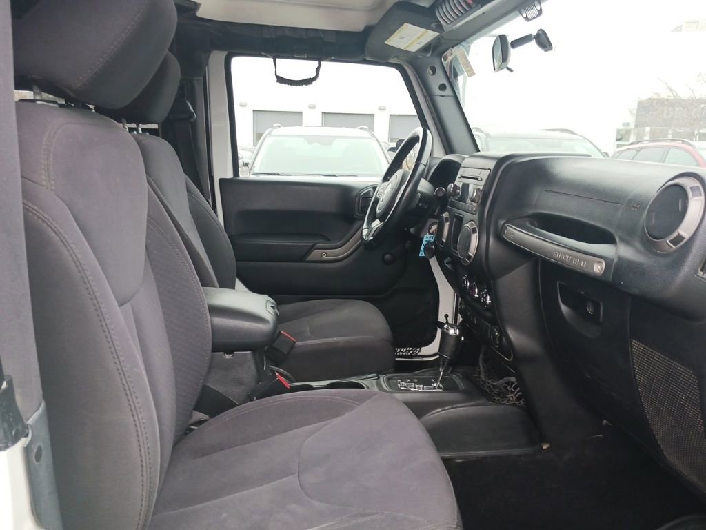 Used 2016 Jeep Wrangler Sport AWD/4WD image 8