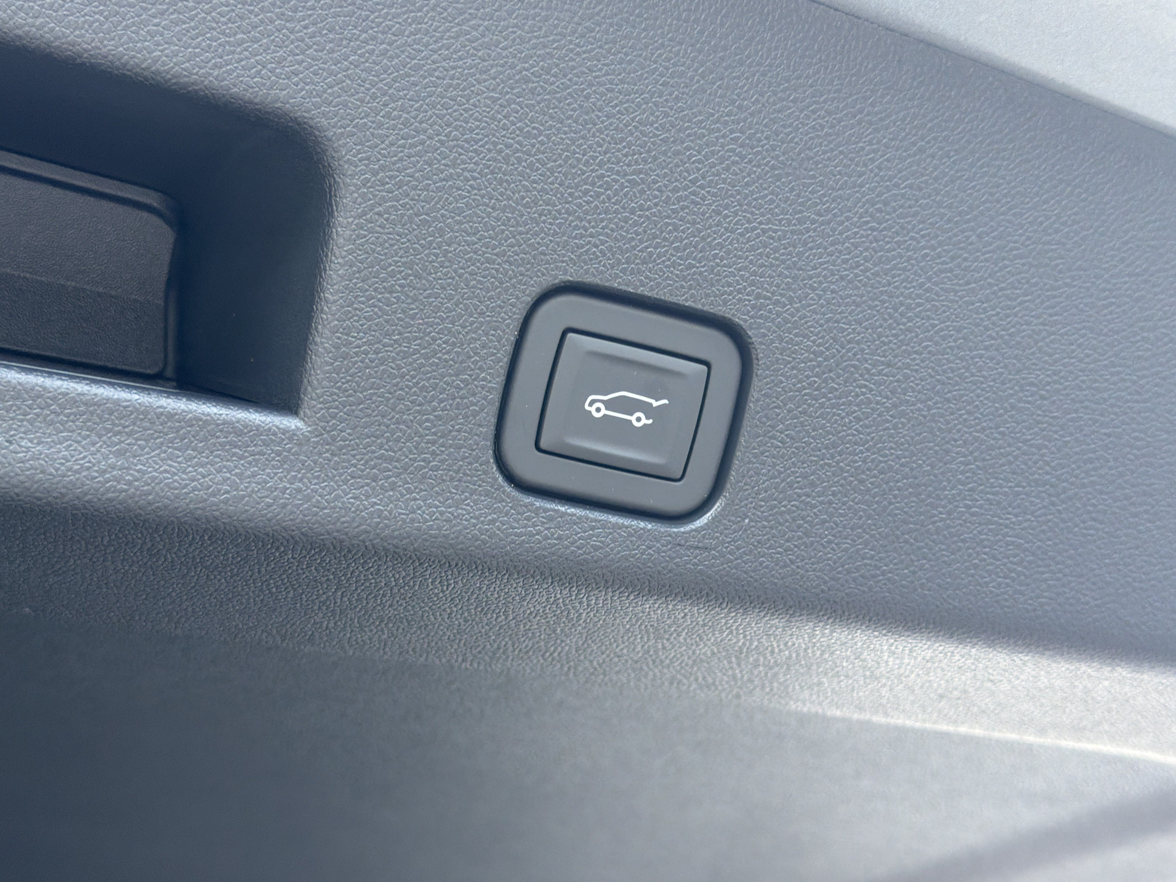 New 2026 Chevrolet Traverse LT FWD image 20