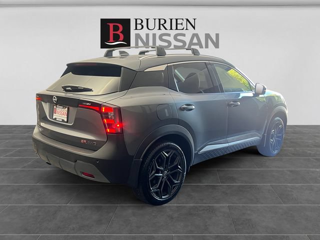 Used 2025 Nissan Kicks SR AWD/4WD image 5