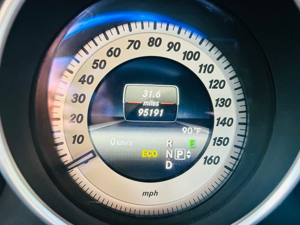 Used 2014 Mercedes-Benz E 350 Sedan image 37