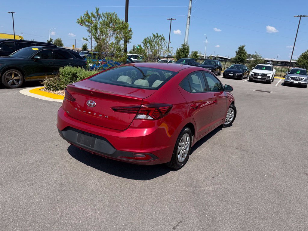 Used 2019 Hyundai Elantra SE FWD image 5