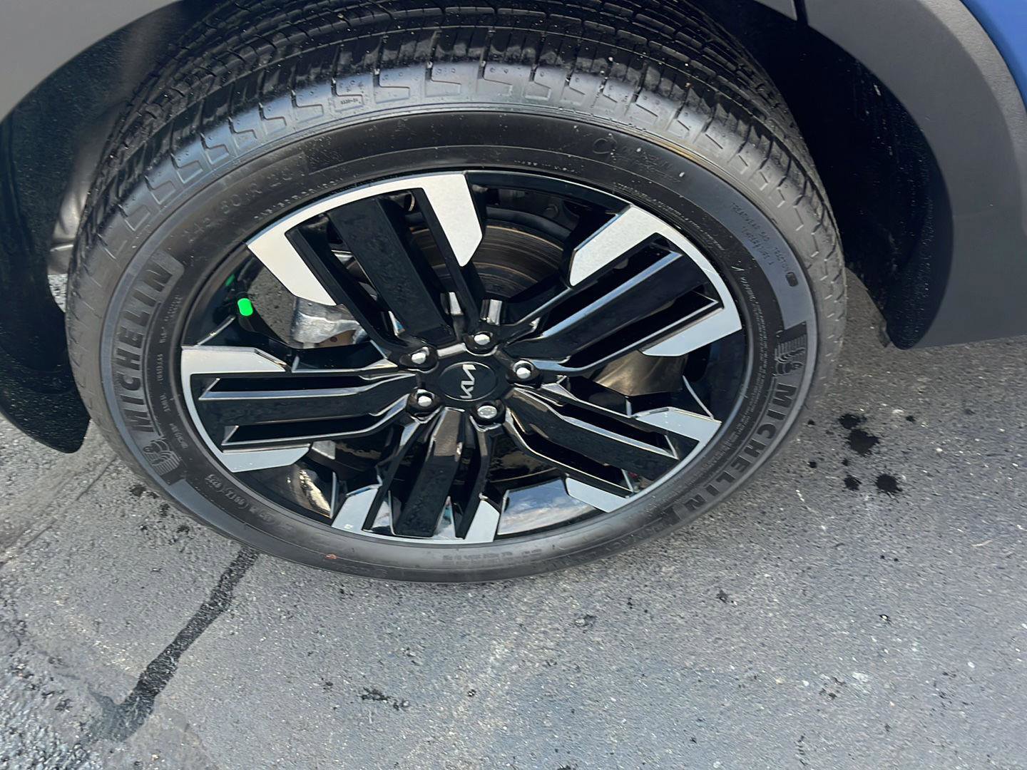 Used 2025 Kia Telluride SX AWD/4WD image 32