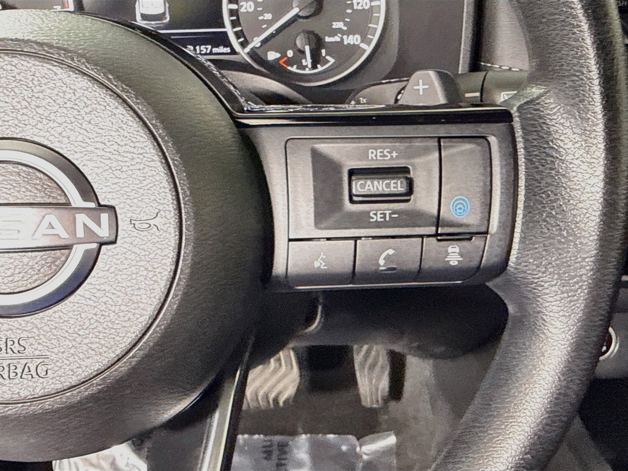 Used 2023 Nissan Rogue SV FWD image 15