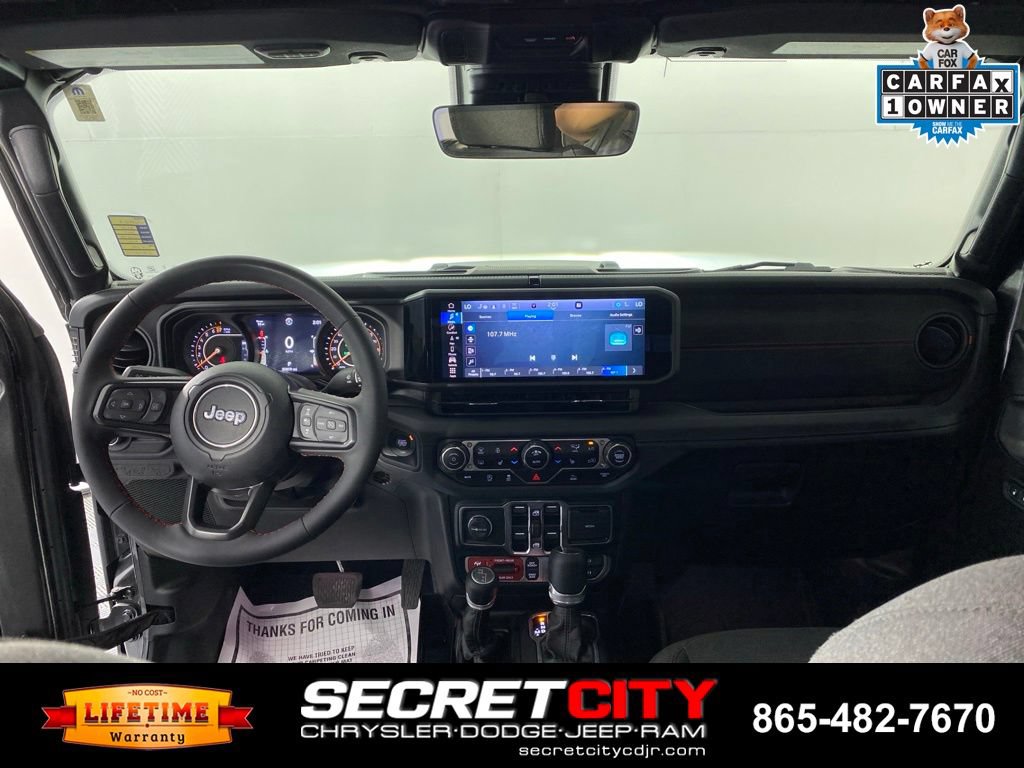 Used 2024 Jeep Gladiator Rubicon w/ Technology Group AWD/4WD image 27