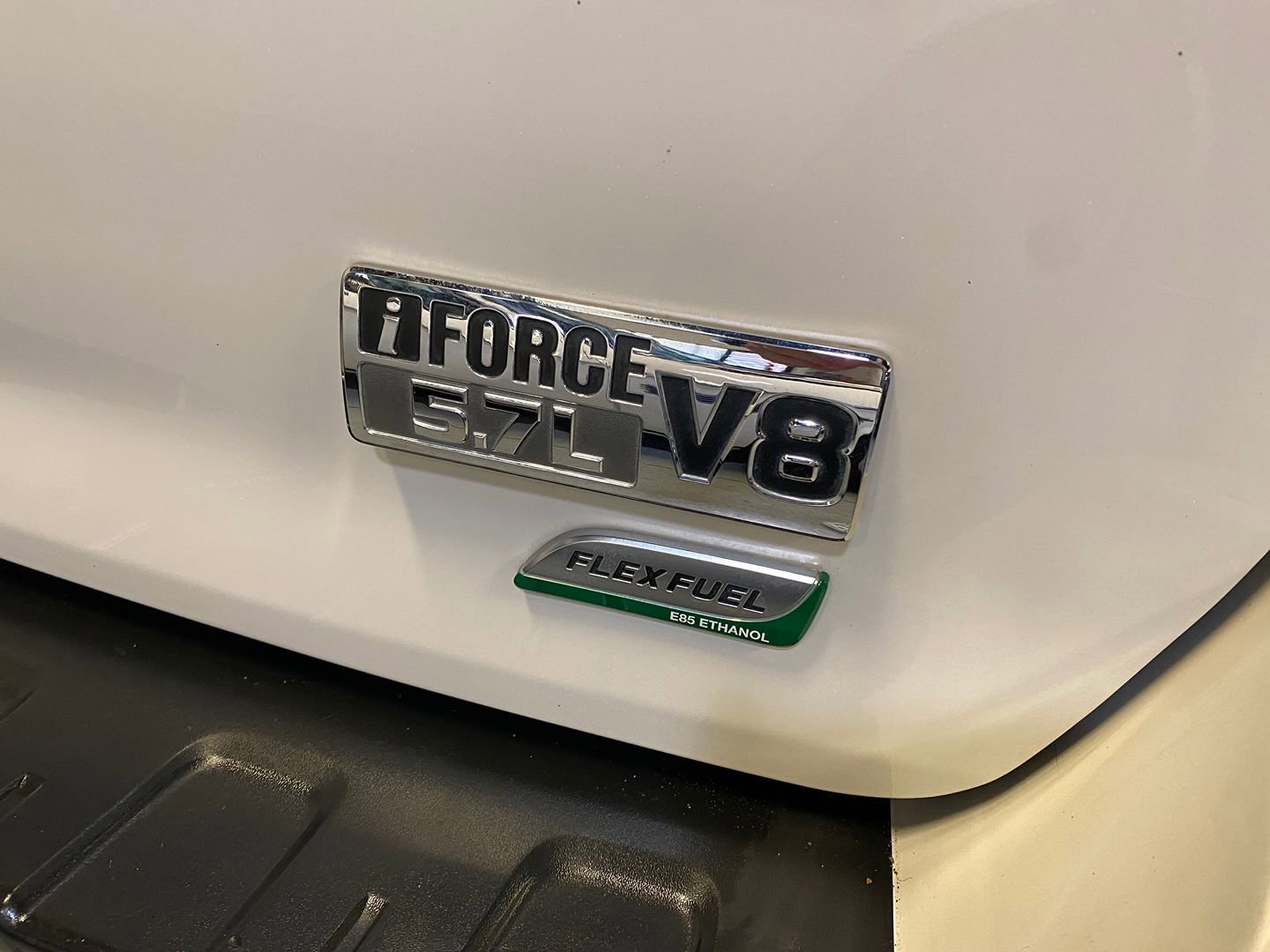Used 2014 Toyota Sequoia Platinum AWD/4WD image 12
