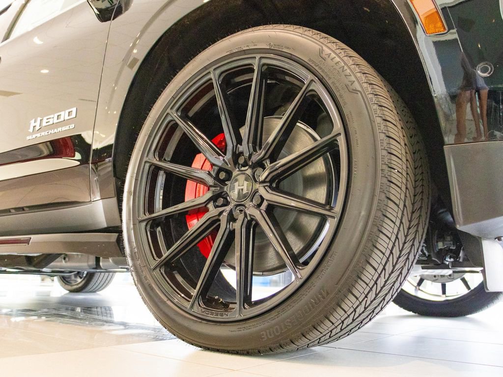 New 2025 Chevrolet Suburban RST w/ RST Capability Package image 2