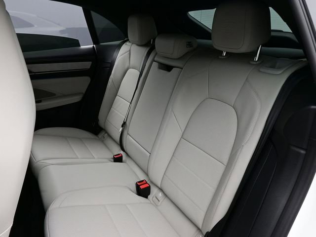 New 2026 Porsche Macan Turbo Electric image 14