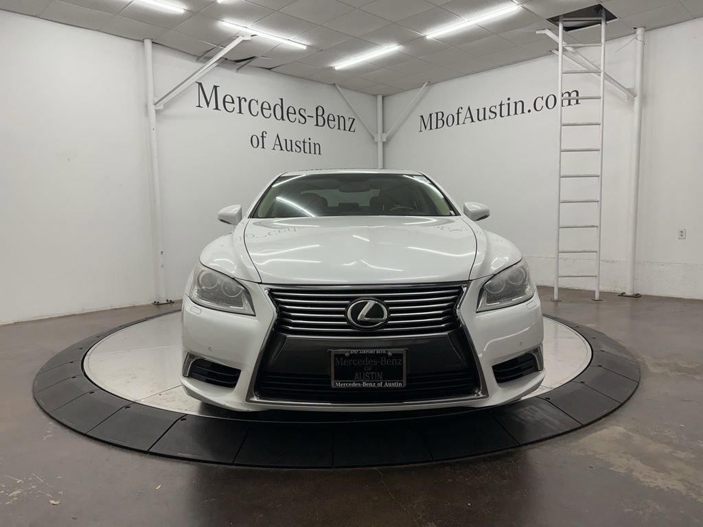 Used 2014 Lexus LS 460 AWD w/ Comfort Package image 2
