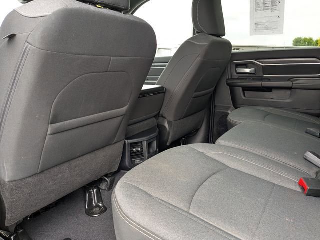 Used 2024 RAM 2500 Big Horn w/ Sport Appearance Package AWD/4WD image 26