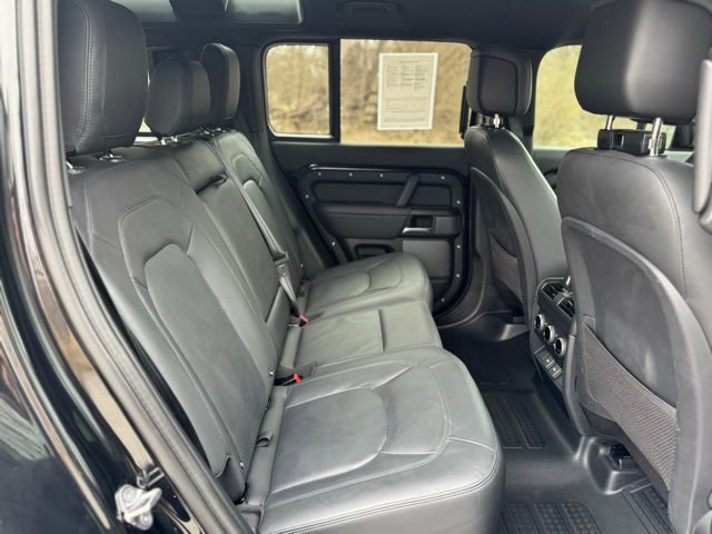 Used 2023 Land Rover Defender 110 V8 AWD/4WD image 17