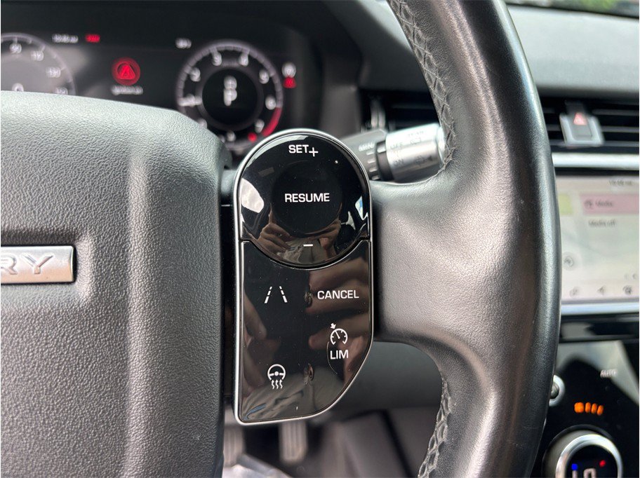Used 2020 Land Rover Discovery Sport SE AWD/4WD image 27