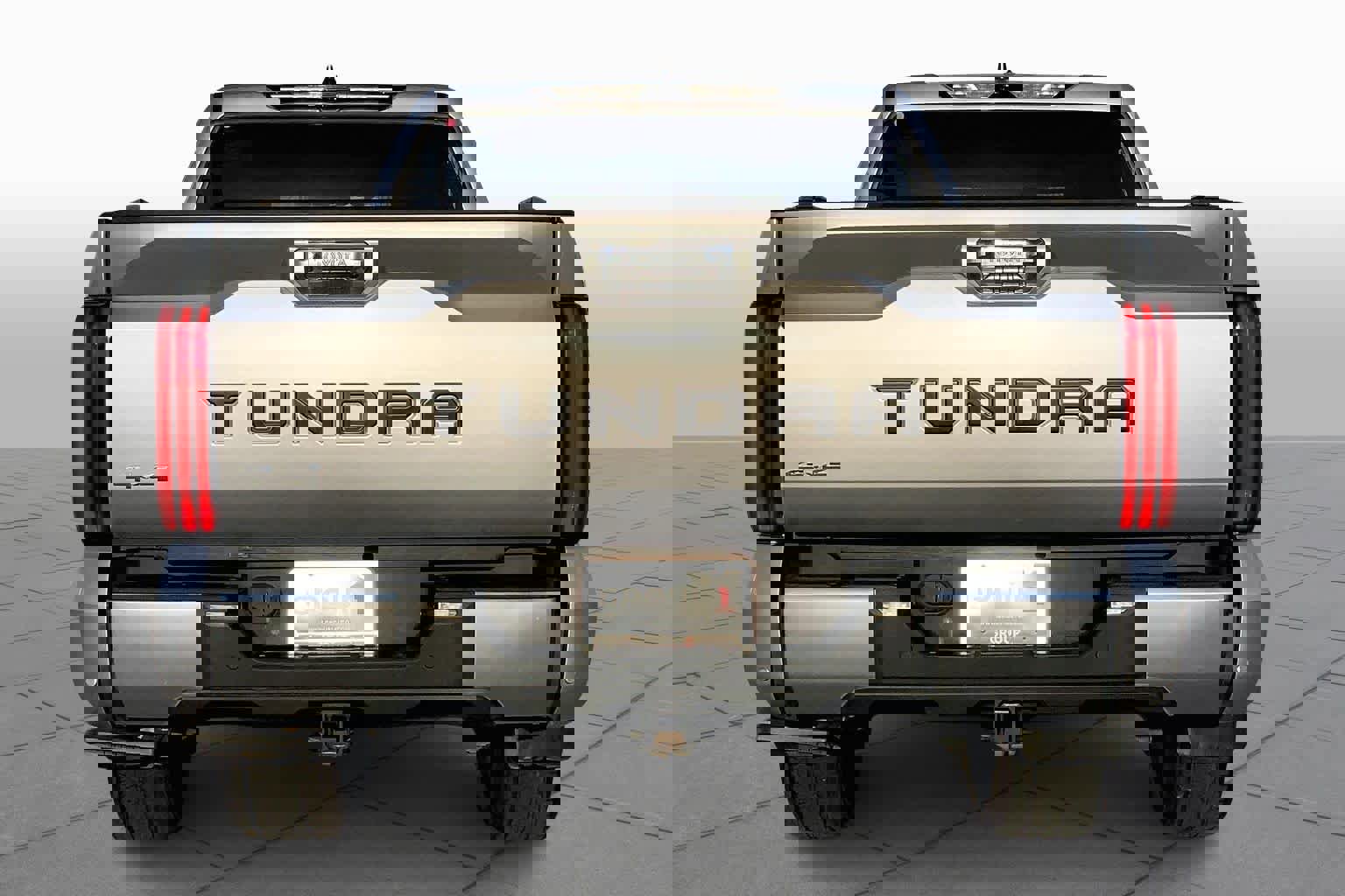 Used 2024 Toyota Tundra Limited w/ Power Package image 7