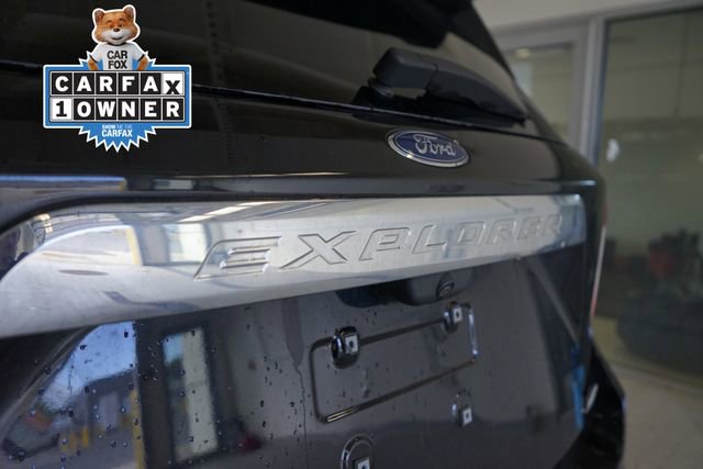 Used 2023 Ford Explorer XLT AWD/4WD image 13