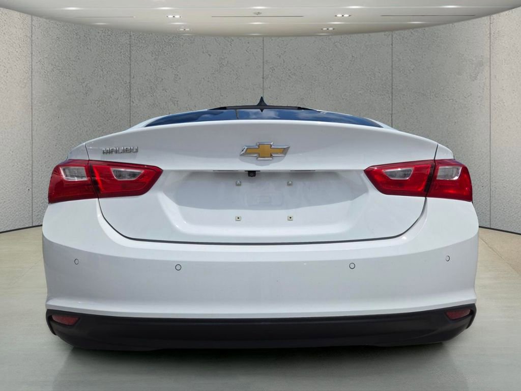 Used 2021 Chevrolet Malibu LS FWD image 4