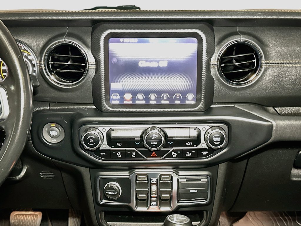 Used 2021 Jeep Gladiator Overland AWD/4WD image 15