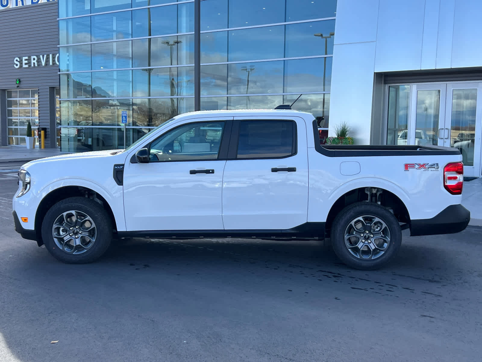 New 2025 Ford Maverick XLT w/ XLT Luxury Package image 12