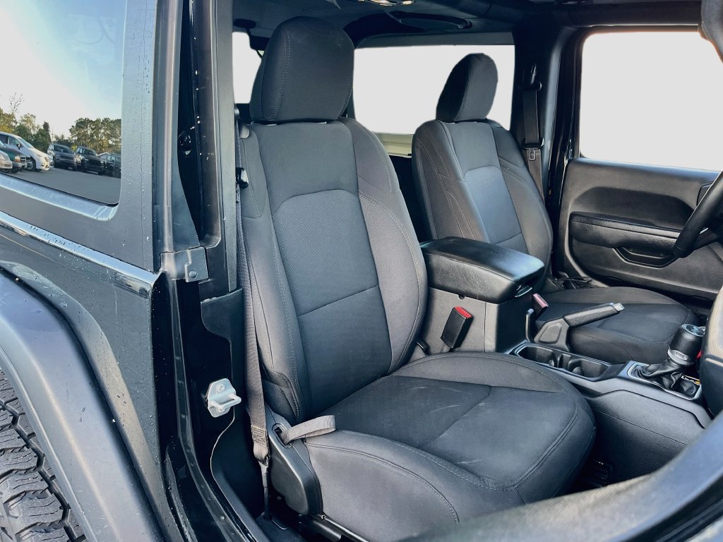 Used 2023 Jeep Wrangler Sport AWD/4WD image 26