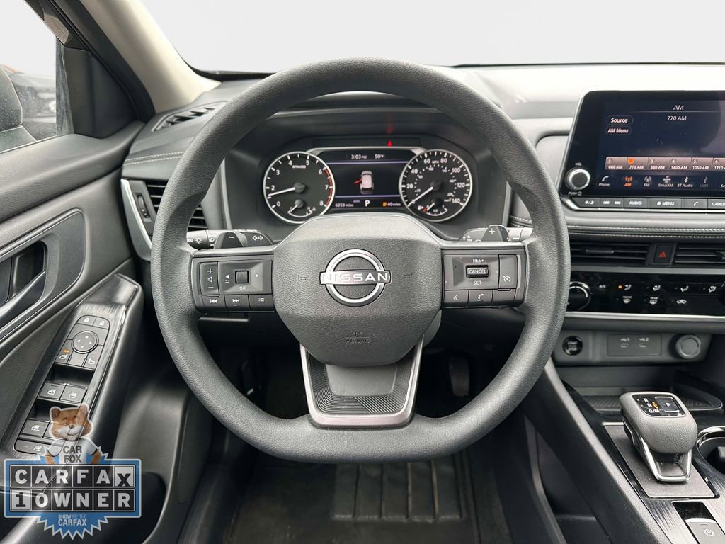 Used 2025 Nissan Rogue S image 16