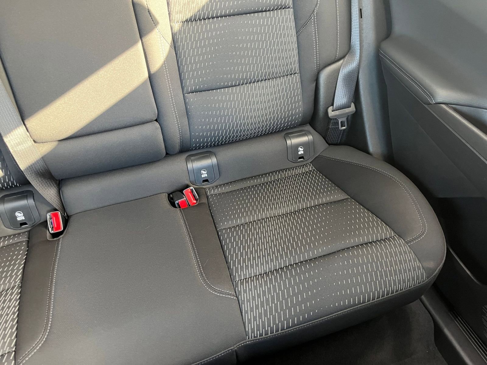 Used 2025 Chevrolet Equinox LT image 37