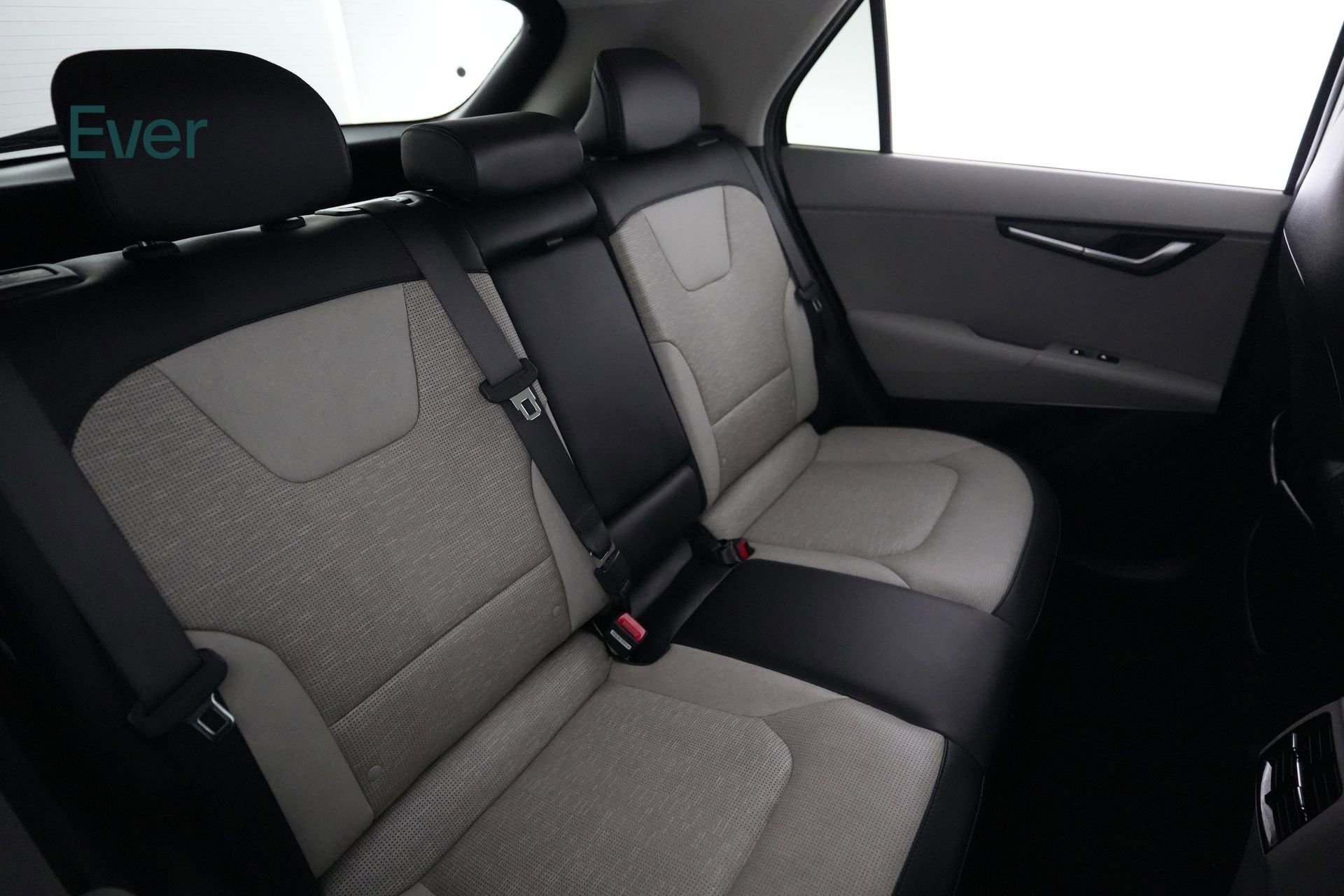 Used 2023 Kia Niro Wave w/ Wave Preserve Package FWD image 5