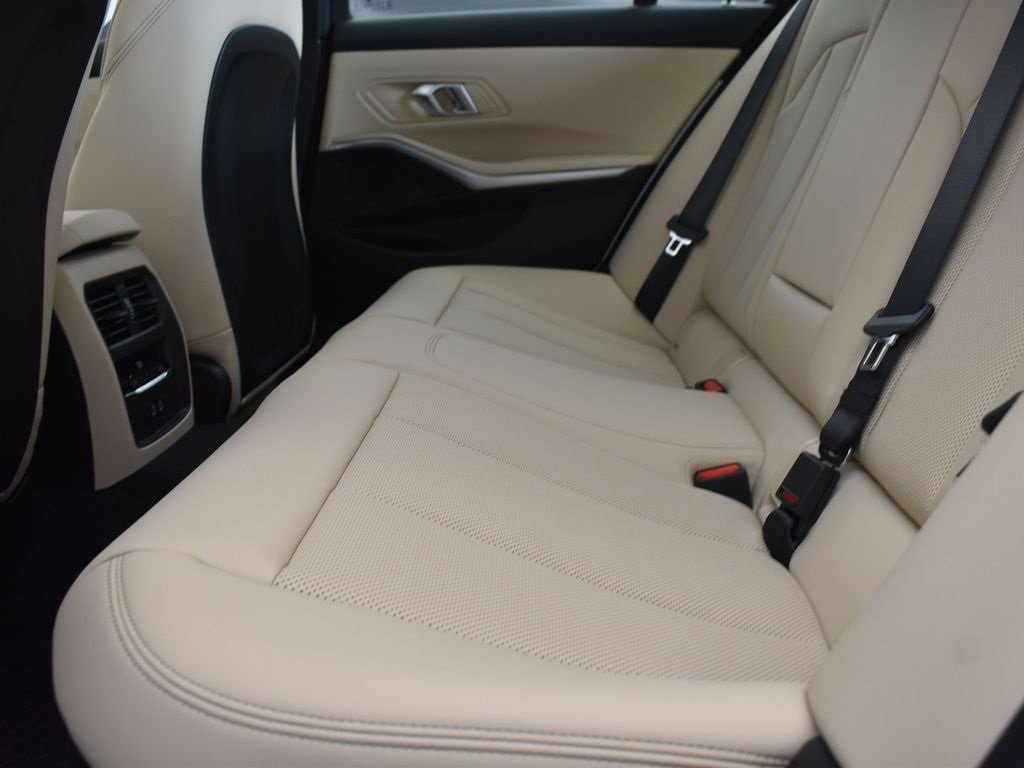 New 2026 BMW 330i Sedan w/ Convenience Package image 16