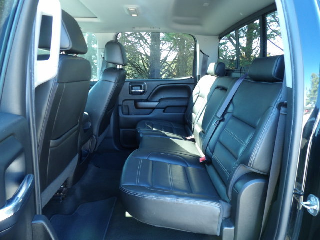 Used 2017 GMC Sierra 1500 Denali w/ Denali Ultimate Package AWD/4WD image 11
