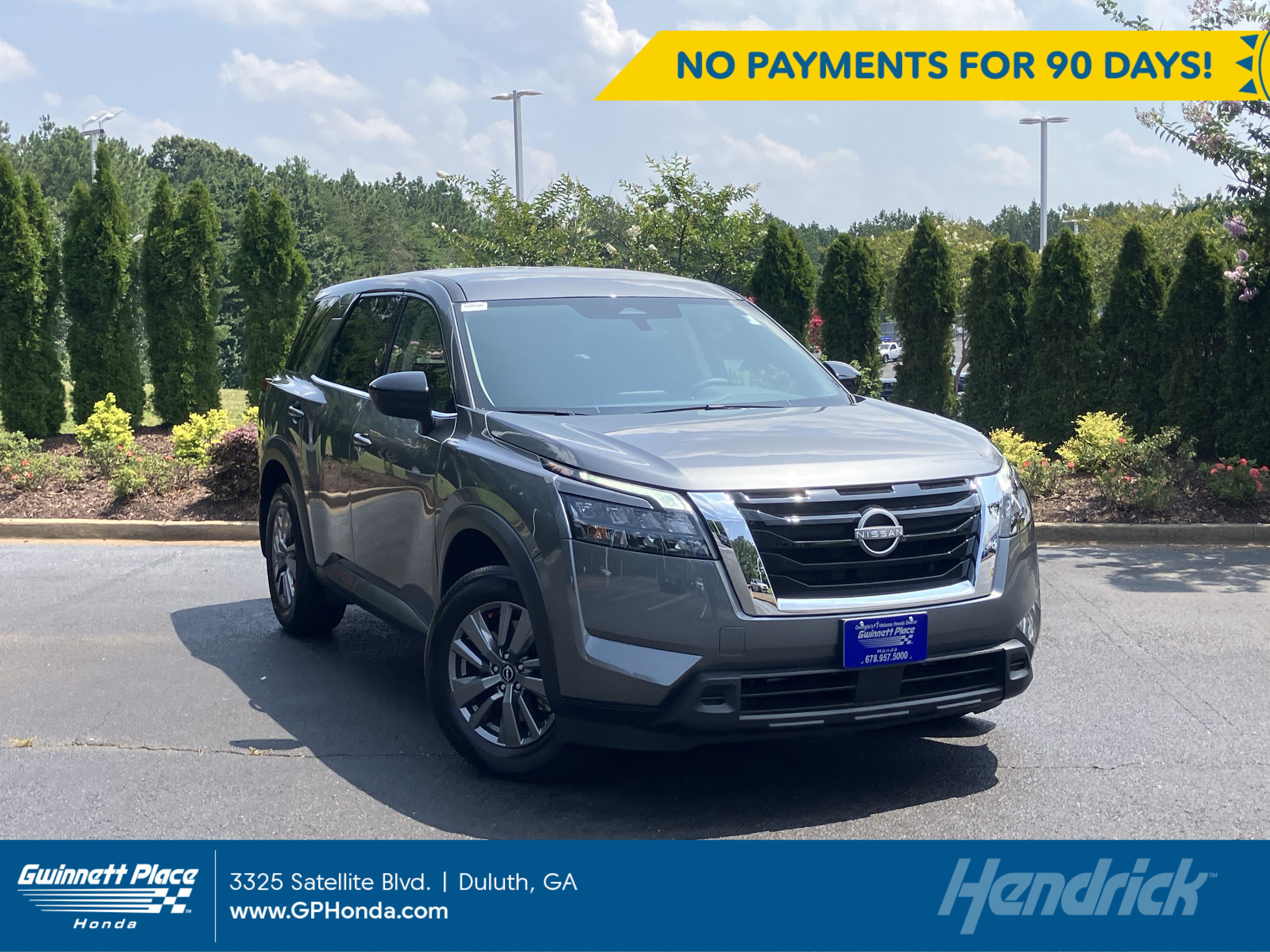 Used 2025 Nissan Pathfinder S FWD image 1