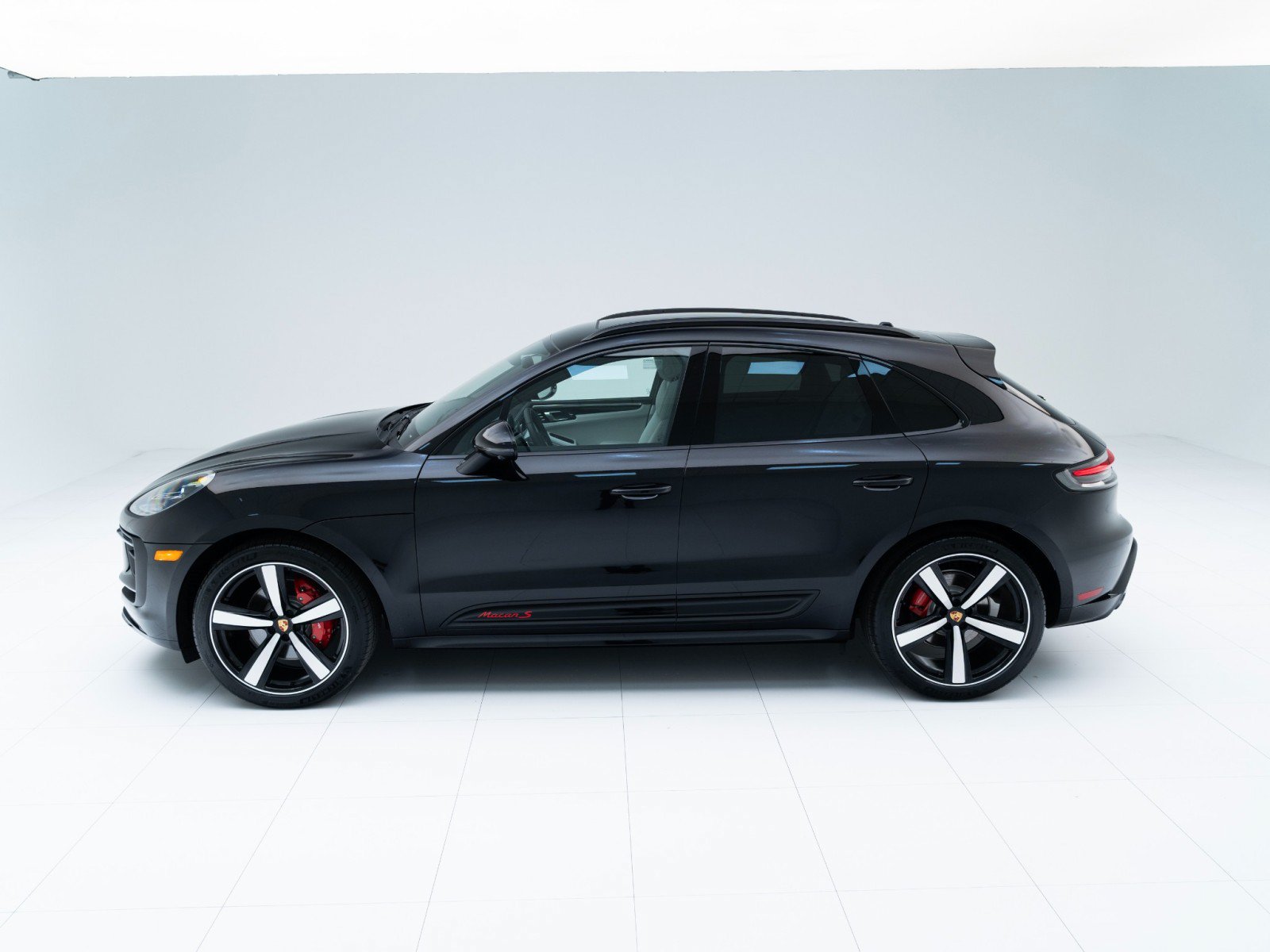 New 2026 Porsche Macan S AWD/4WD image 2