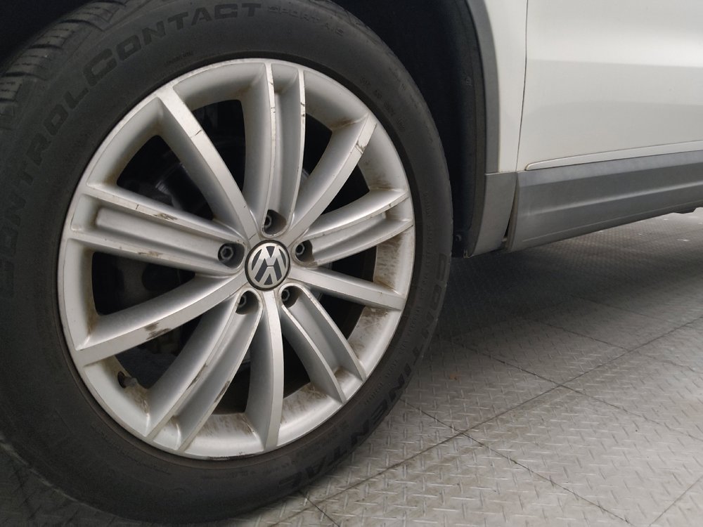 Used 2014 Volkswagen Tiguan SEL FWD image 31