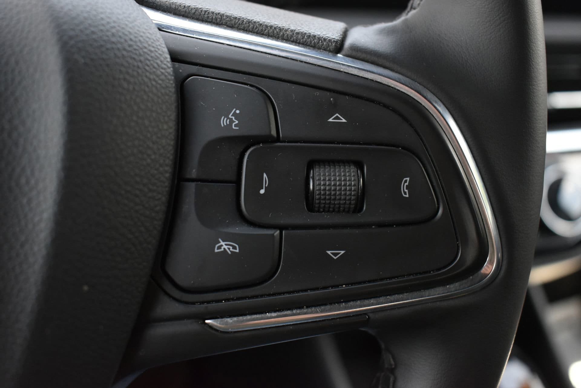 Used 2025 Buick Envista Sport Touring FWD image 20